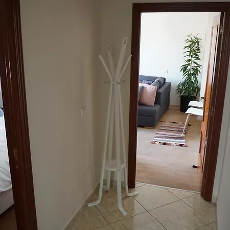 Aksi - Center Dedicated Workspace Apartment Tirana