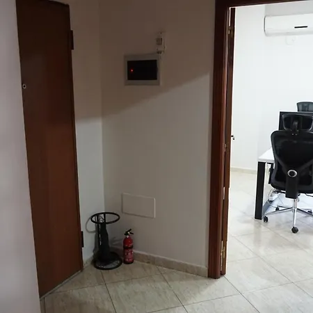 Aksi - Center Dedicated Workspace * Tiran