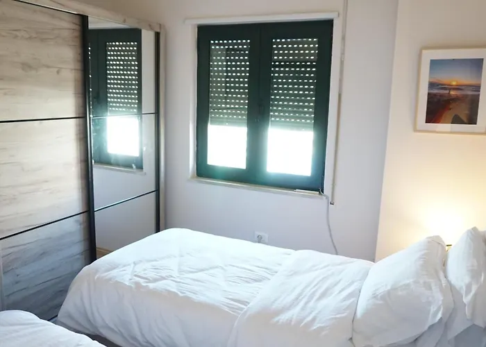 Aksi - Center Dedicated Workspace דירה טיראנה